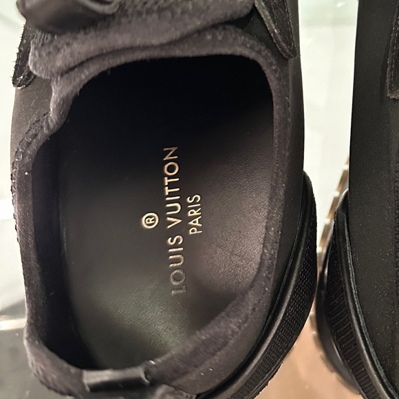 Louis Vuitton Run Away Sneakers - Picture 4 of 6